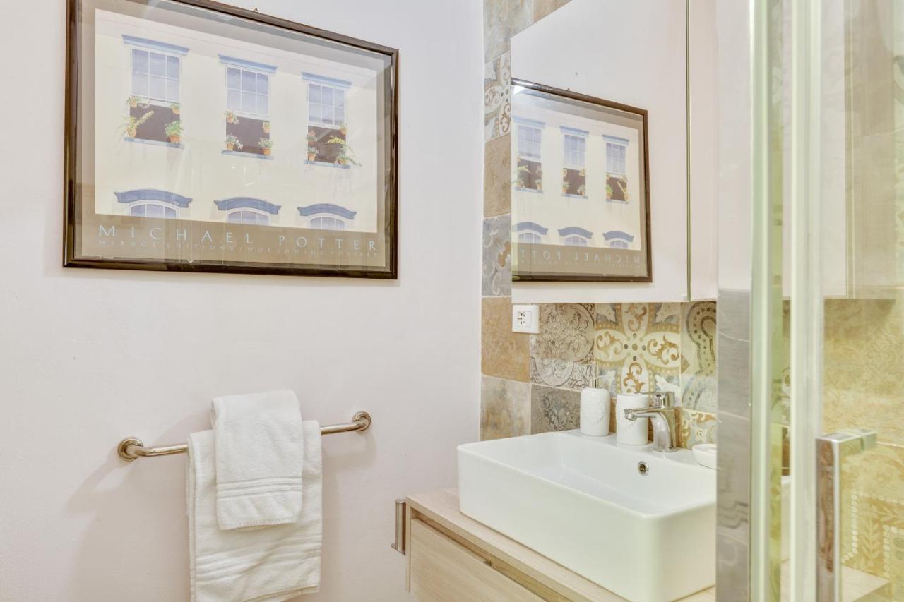 Oltrarno Bright Apartment con Patio Privato Firenze Esterno foto